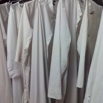 Tintorería Elena camisas de hombre lavadas